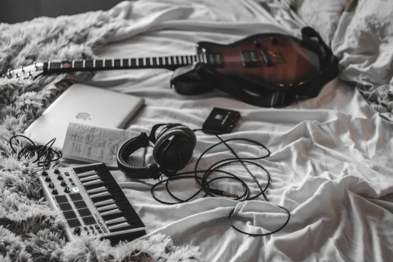 Macchine che sognano musica: i teenager italiani che insegnano all'IA a inventare suoni impossibili